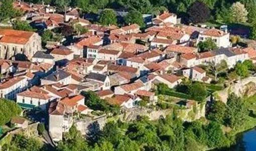 岳阳回乡建别墅为什么一定要选专业乡墅公司